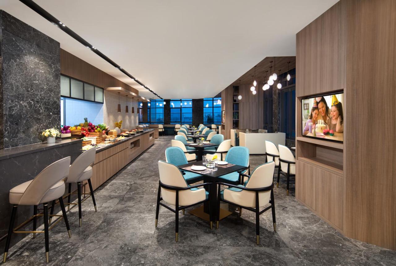Rezen Hotel Zhuhai Hengqin Border And Exhibition Center Branch Exterior photo